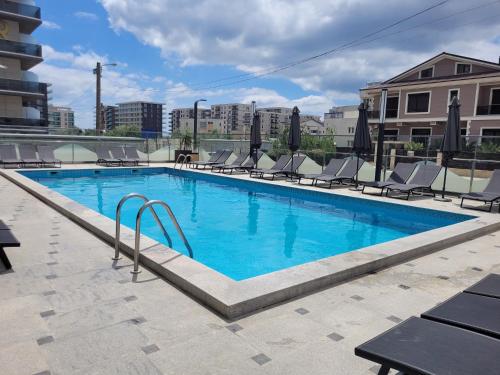 Alma 109 Pool by N10 — 4-Star Luxury Hotel in Navodari, Romania