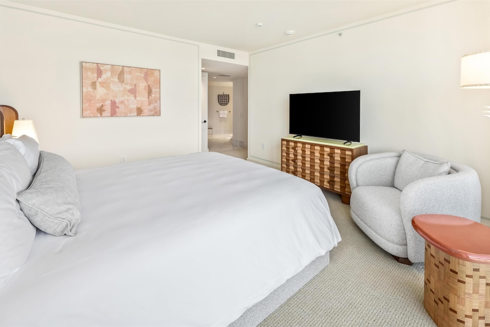 Ka Laʻi Waikiki Beach LXR Hotels & Resorts - photo 20