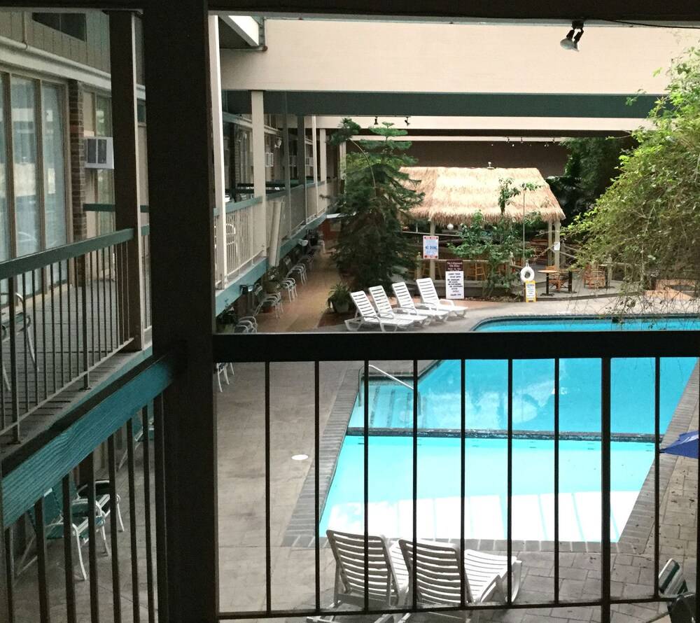FairBridge Inn & Suites Poconos - photo 31