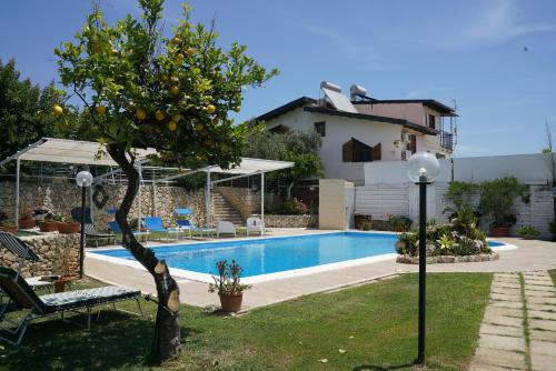 Villa Belfronte — 4-Star Luxury Hotel in Floridia, Italy