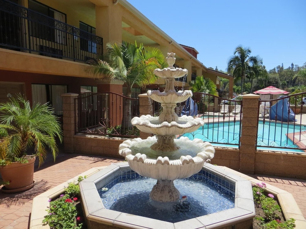 Azusa Inn Motel - photo 22