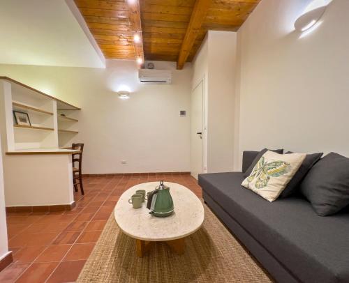 Agriturismo Feudo Tudia — 4-Star Luxury Hotel in Resuttano, Italy