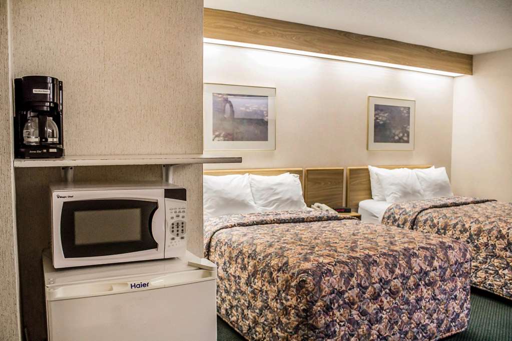 Rodeway Inn Abbotsford - photo 14