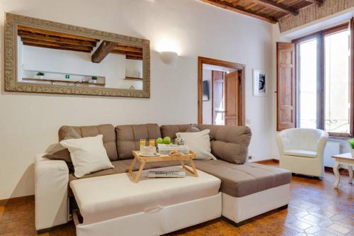 Arenula Luxury Apartment — 4-Star Luxury Hotel in Rome, Italy