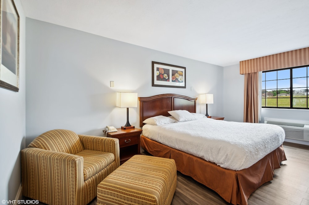 My Hometown Inn - photo 27