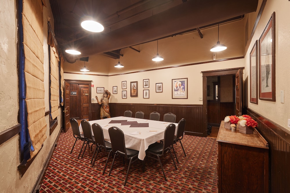 Stockyards Hotel - photo 25