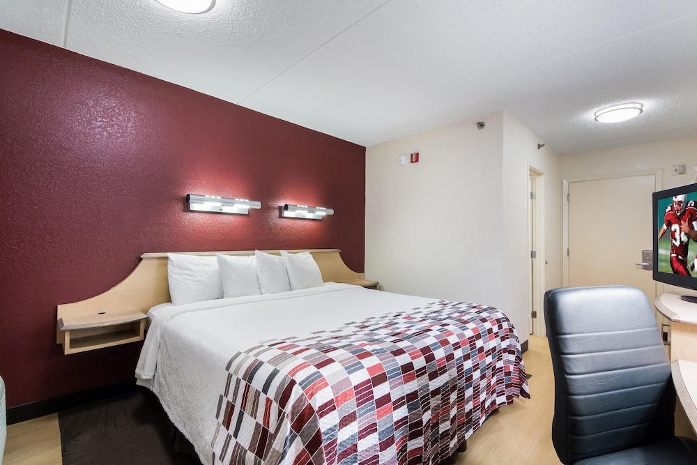 Red Roof Inn Laredo - photo 22