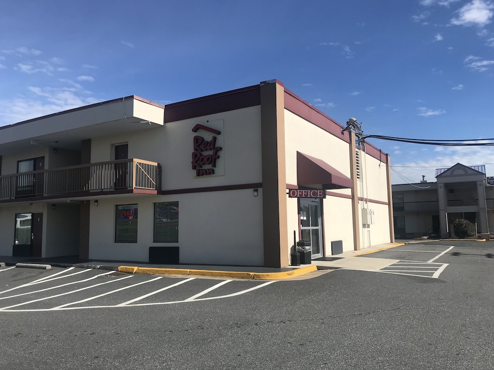 Red Roof Inn Fredericksburg South - photo 17
