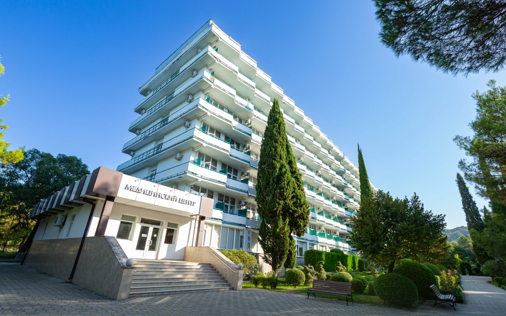 Znaniye - carbon neutral hotel in Sochi