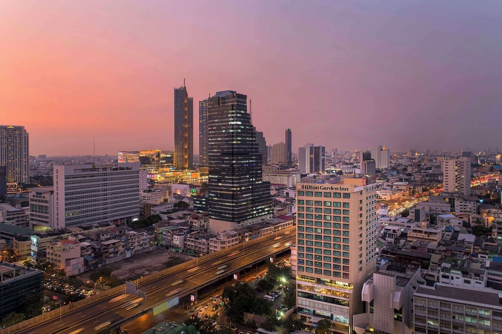 Hilton Garden Inn Bangkok Silom