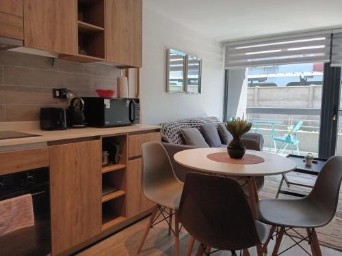 HOM I WiFi A minutos del muelle centro y casino in Puerto Varas, Chile