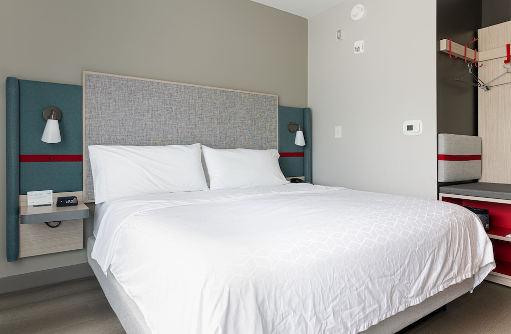 avid hotel Summerville by IHG - photo 9