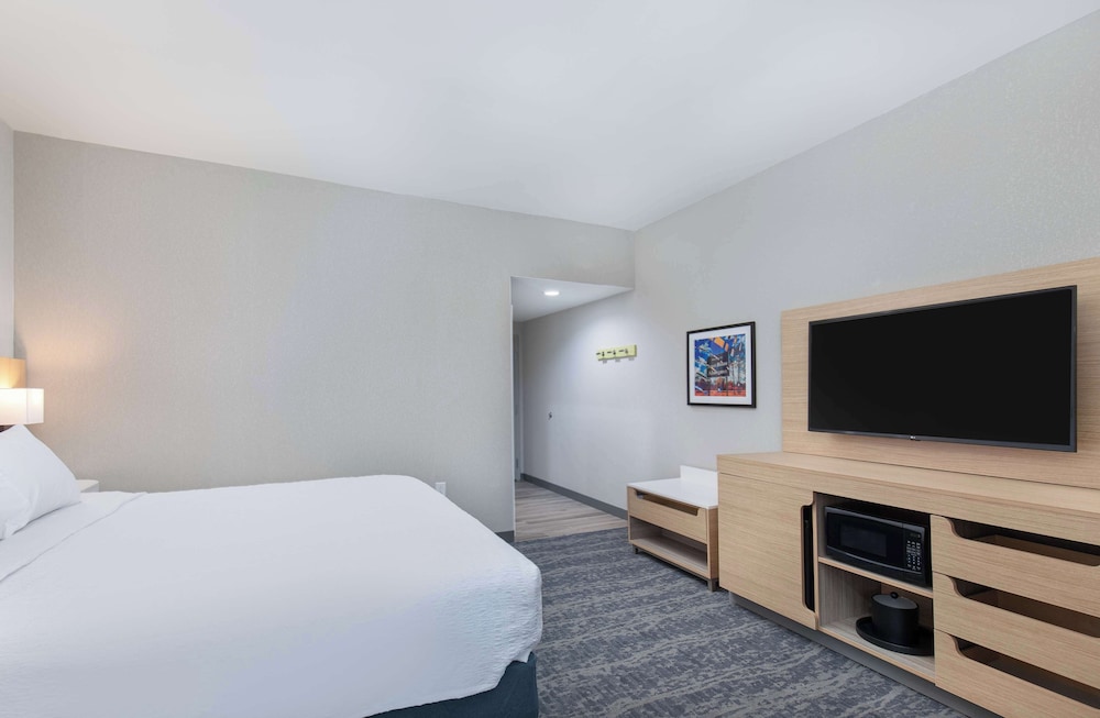 Hampton Inn by Hilton Albertville - photo 10