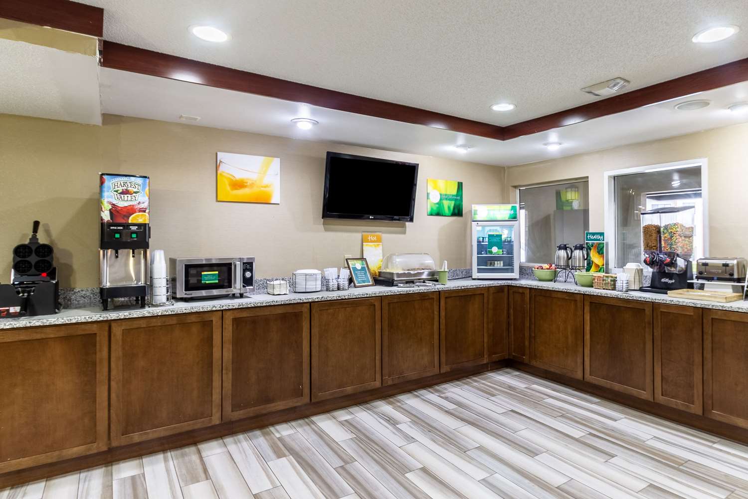 Quality Inn Milwaukee Brookfield - photo 11