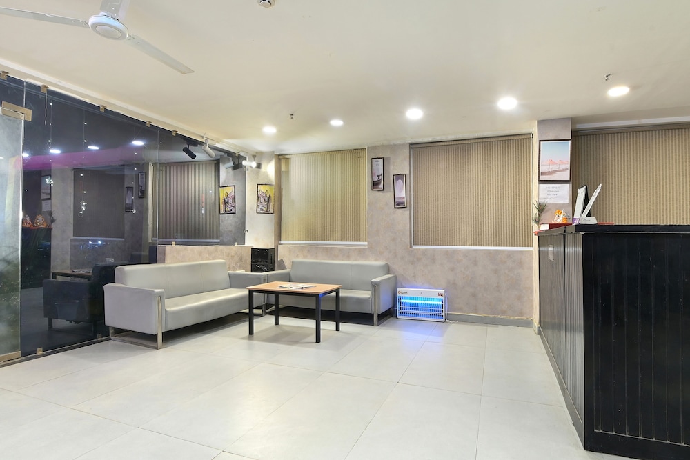 Hotel Red York - carbon neutral hotel in Noida