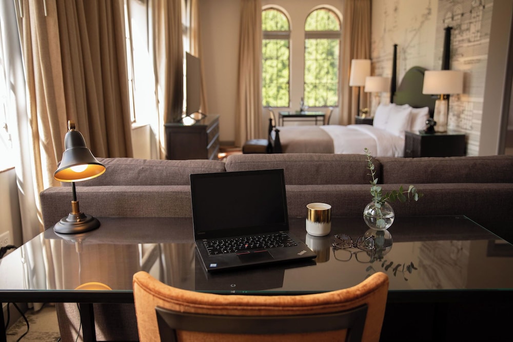 The Lodge at St Edward State park - photo 15