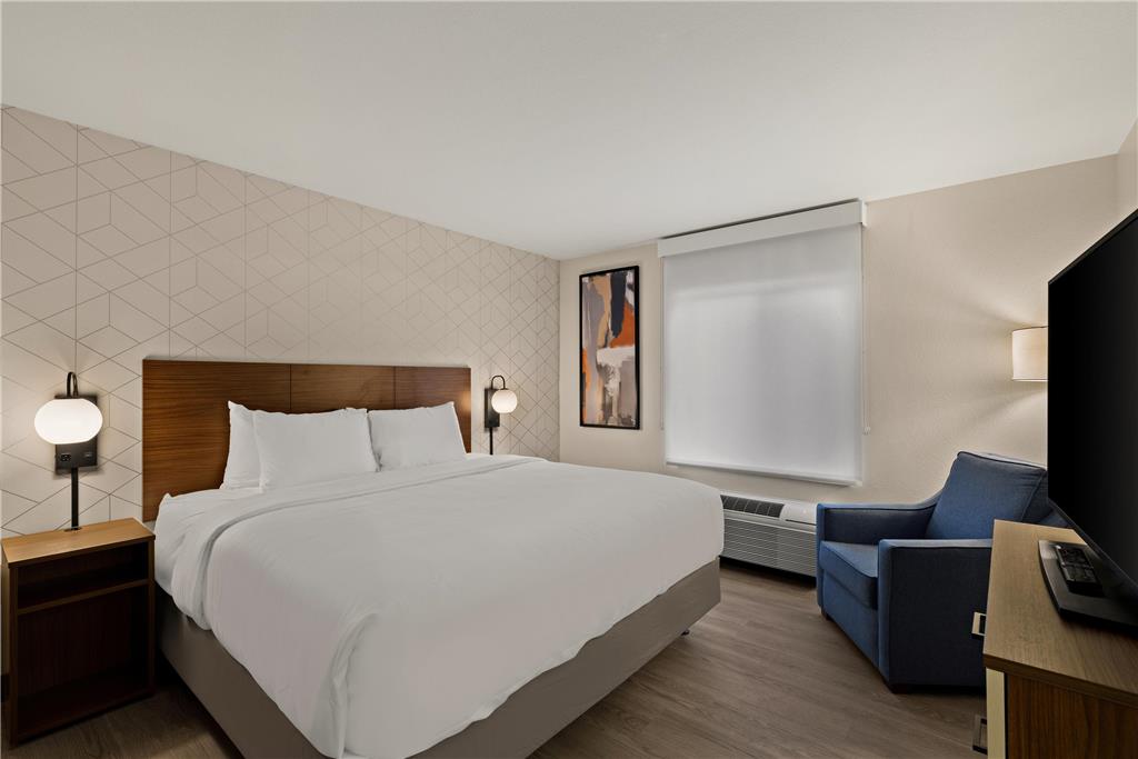 Everhome Suites Yuma East I 8 - photo 24