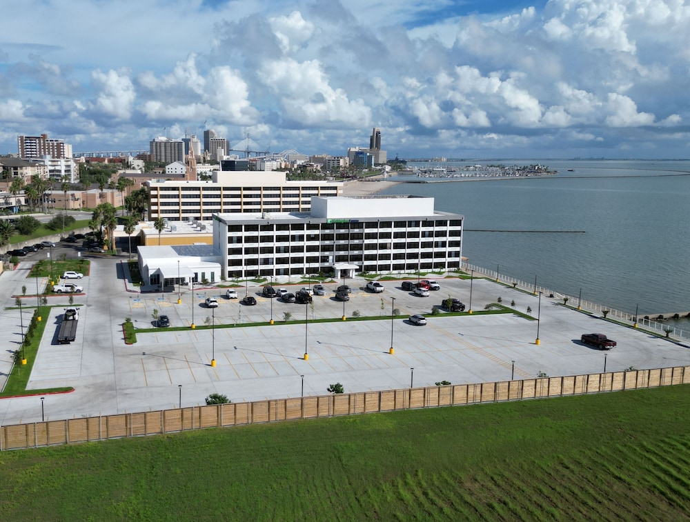 Holiday Inn Express Corpus Christi Beachfront by IHG - photo 84