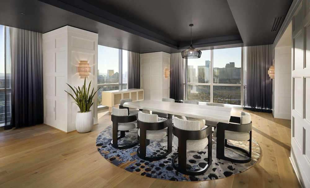 Virgin Hotel Las Vegas Curio Collection by Hilton - photo 23