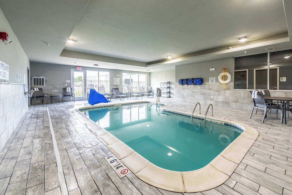 Fairfield Inn & Suites by Marriott St. Joseph Stevensville - photo 22