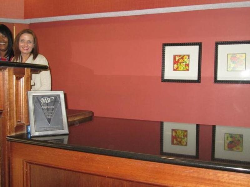 Met Hotel Troy - photo 9