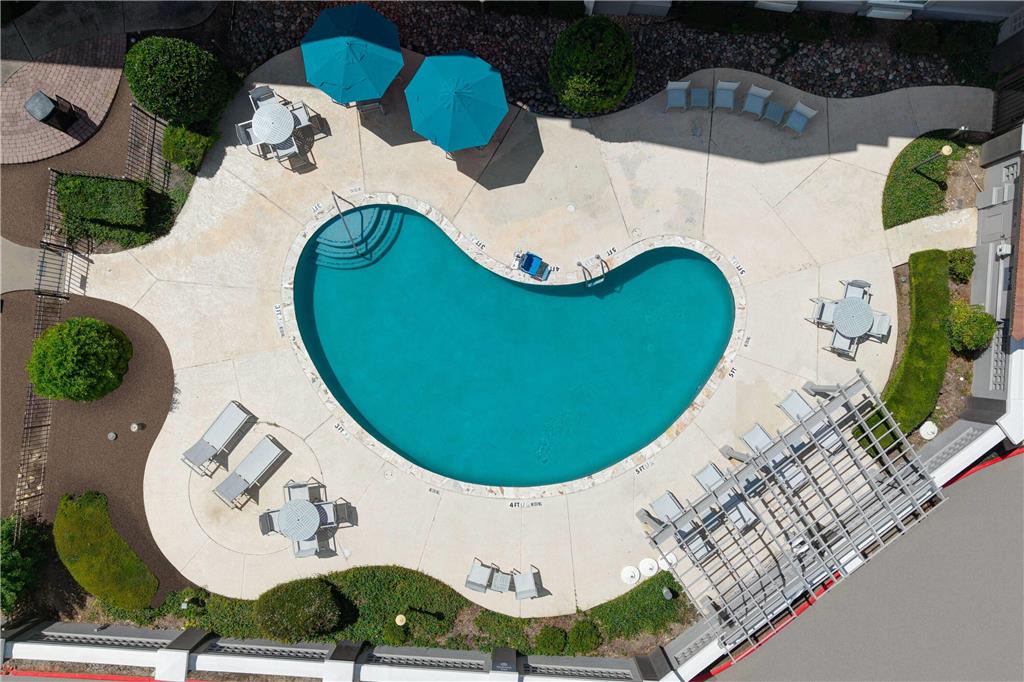 La Quinta Inn & Suites by Wyndham Sherman - photo 16