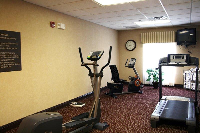 Hampton Inn Maysville - photo 20