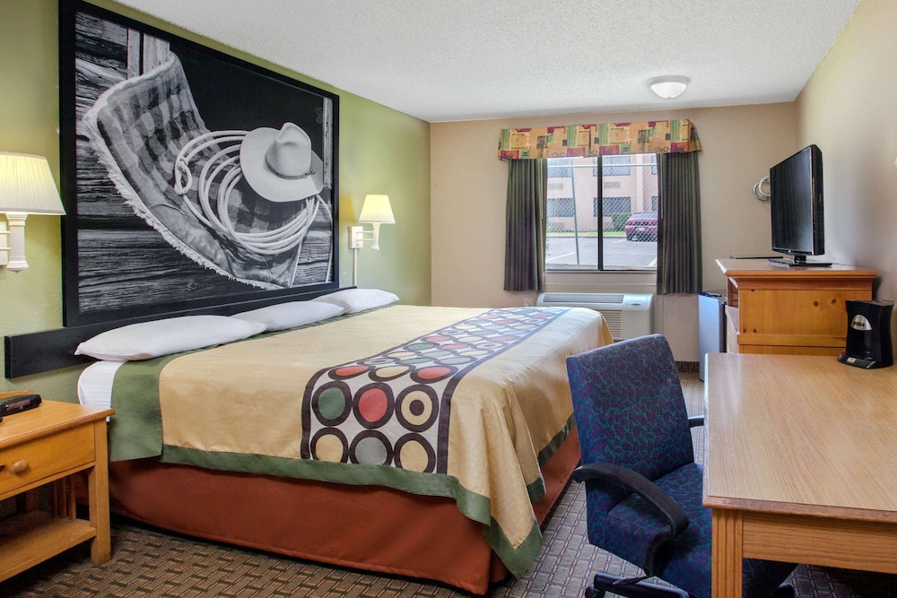 Super 8 by Wyndham Sherman - photo 6