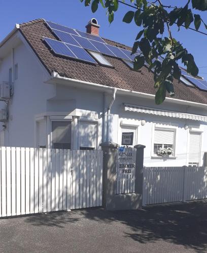 Czinger Vendégszobák in Mosonmagyarovar, Hungary