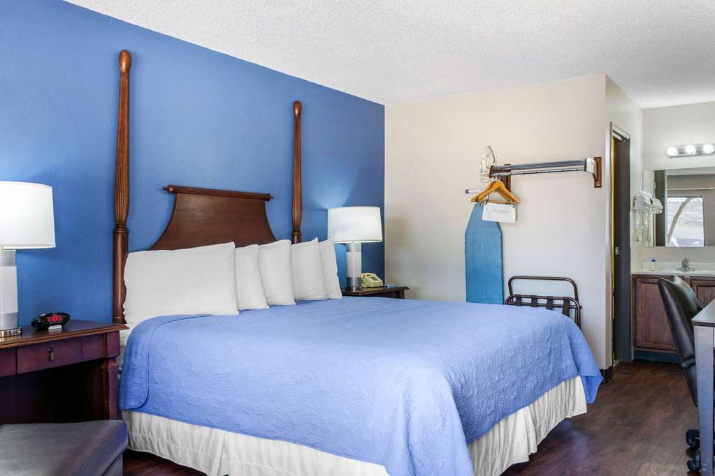 Rodeway Inn near Ft Huachuca - photo 14