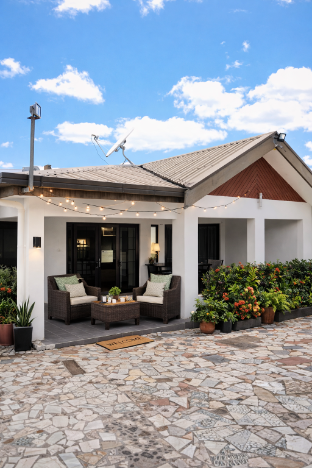 Balabala Bed & Breakfast I — 5-Star Luxury Hotel in Nadi, Fiji