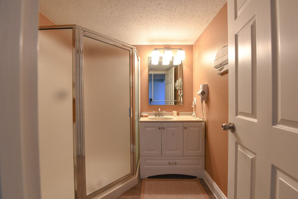 Pelican Beach Resort - photo 37
