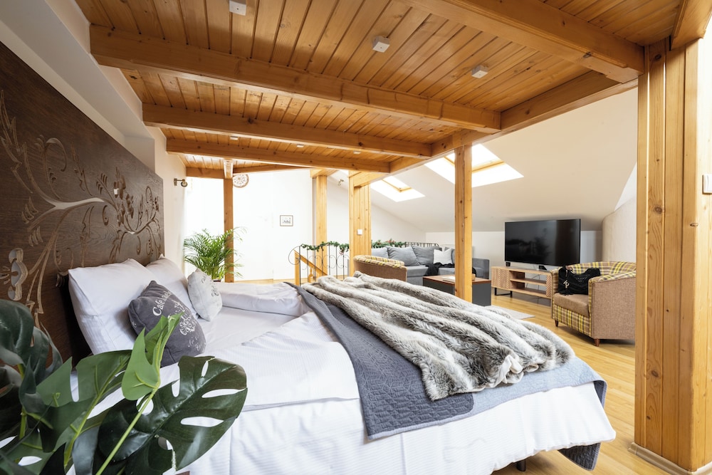 Apartament Grand Krupówki 47 — 4-Star Luxury Hotel in Zakopane, Poland