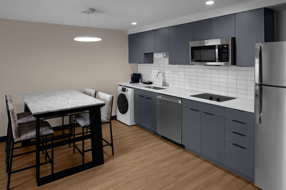 Homewood Suites By Hilton Grand Prairie At Epiccentral - photo 20