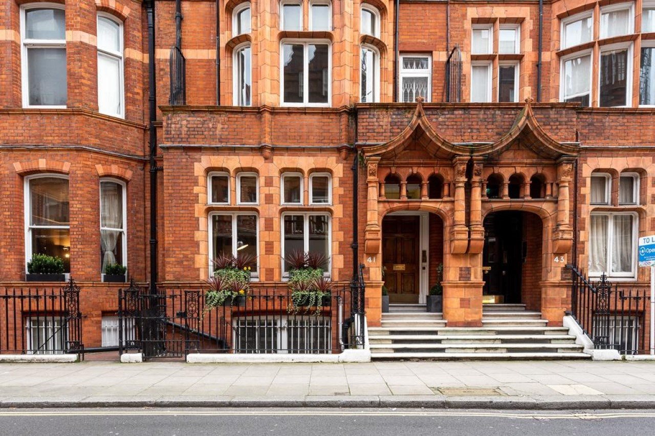 The Apartments by Capital — 4-Star Luxury Hotel in London, United Kingdom