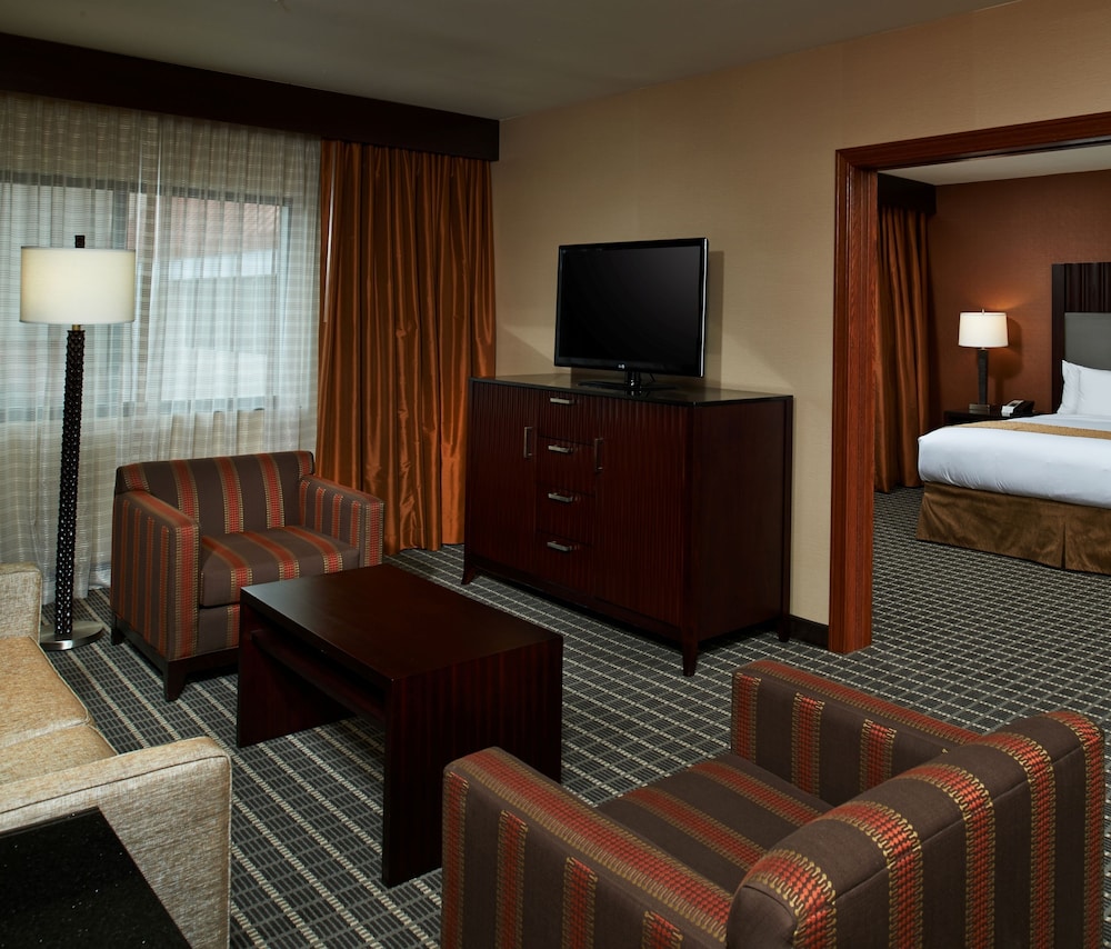 DoubleTree by Hilton Hotel Flagstaff - photo 14