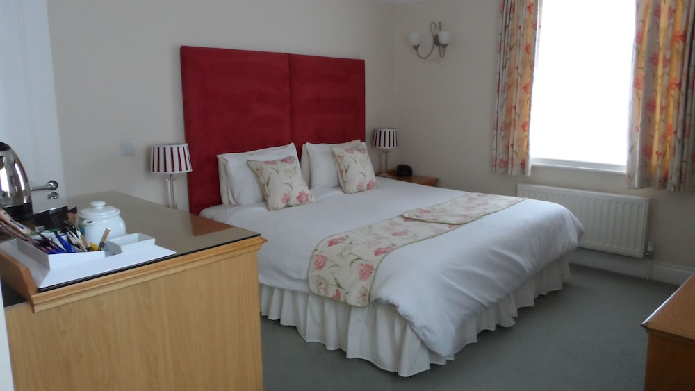 Charles House — 4-Star Luxury Hotel in Windsor, United Kingdom