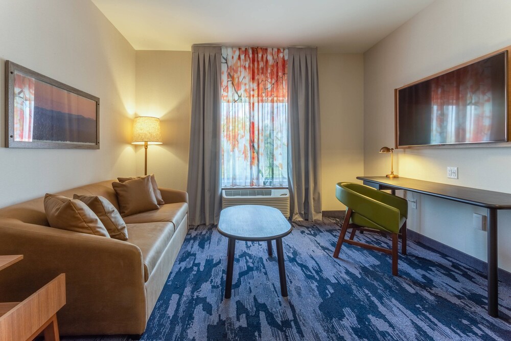 Fairfield Inn & Suites by Marriott Franklin - photo 13