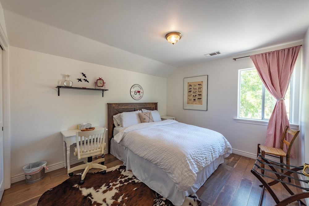 Red Barn Loft — Templeton — photo 4