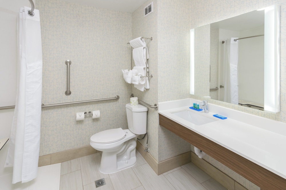 Holiday Inn Express Southington by IHG - photo 18