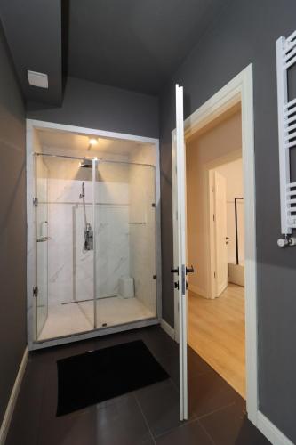 Mtatsminda Cozy Apt: Central & Comfy By Wehost