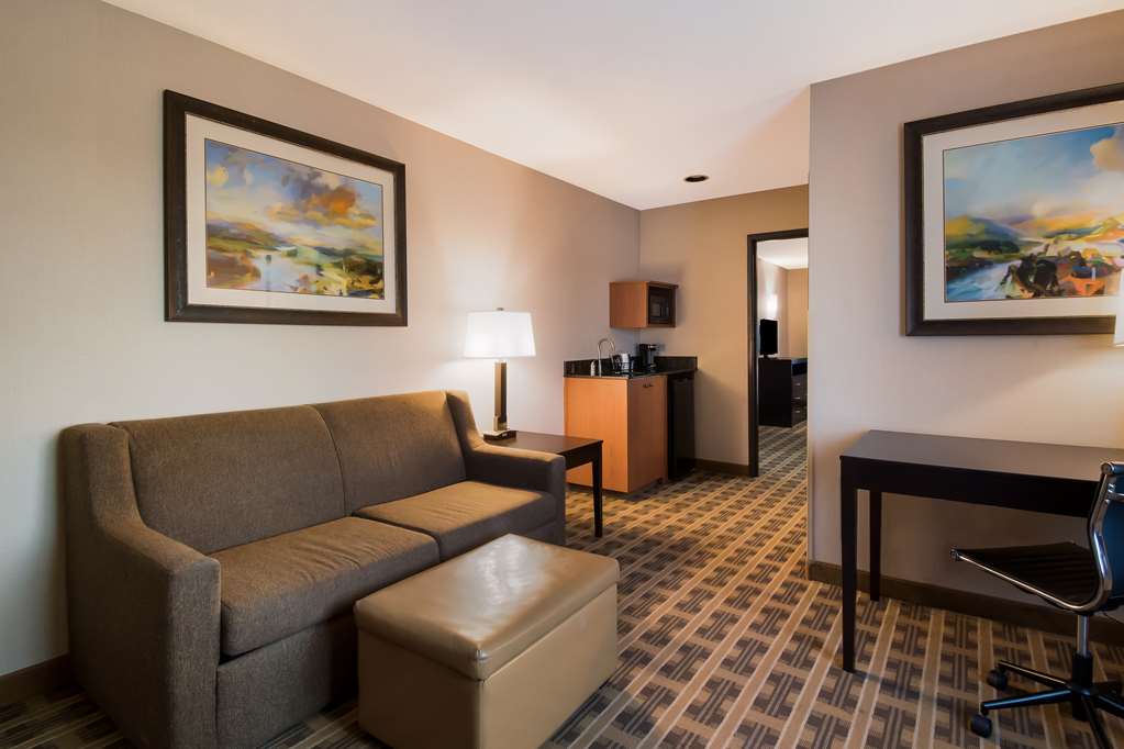 Best Western University Inn & Suites - photo 19