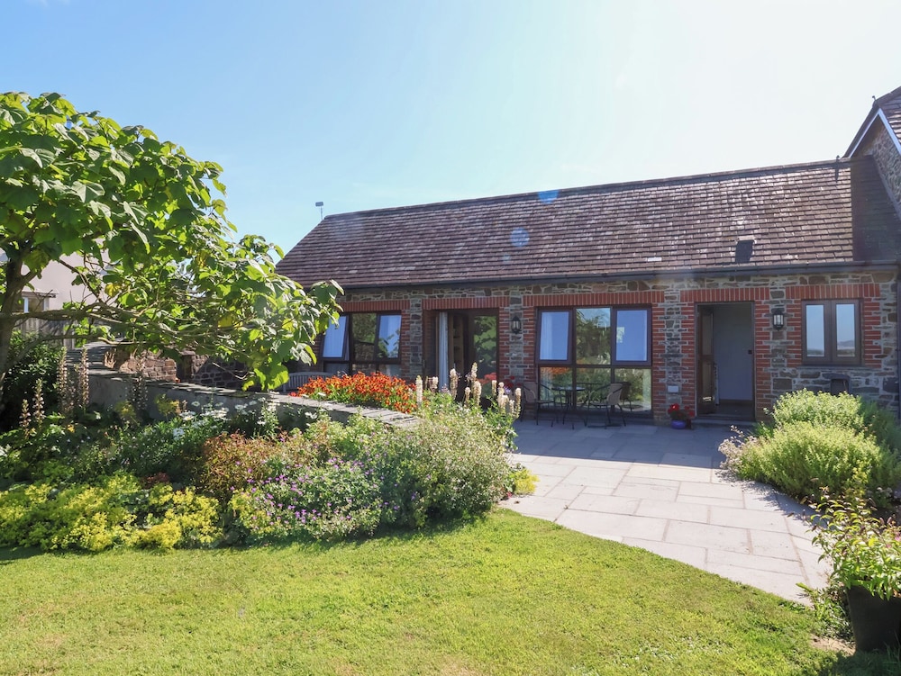 Pound Cottage 10331303 — Great Torrington