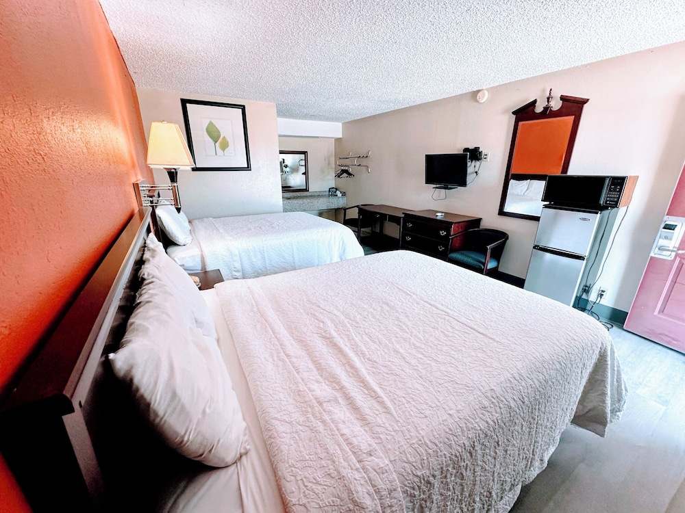 Relax Inn Henryetta - photo 14