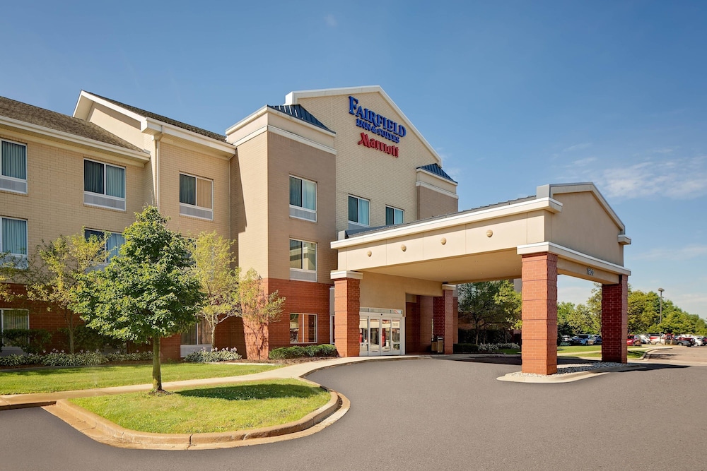 Fairfield Inn & Suites by Marriott Detroit Metro Airport Romulus in Romulus, United States