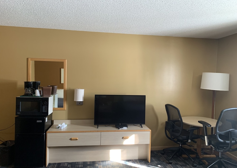 Lakeside Motor Inn - photo 20