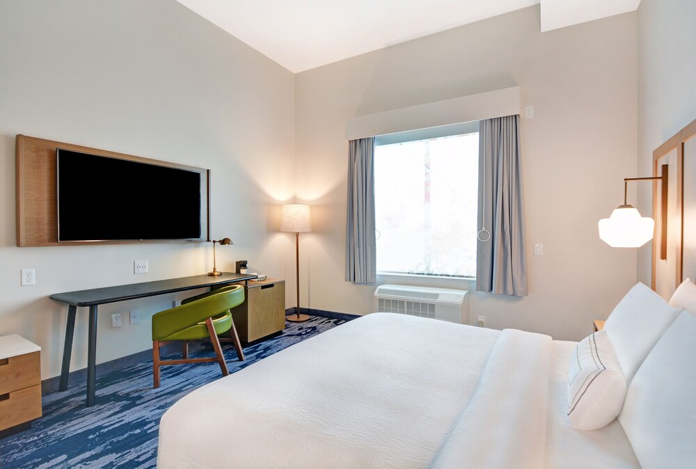 Fairfield Inn & Suites by Marriott Houston NASA We - photo 7