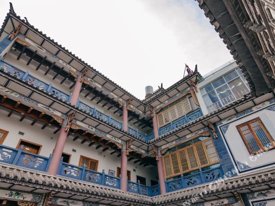 Qinglan Courtyard - carbon neutral hotel in Dali