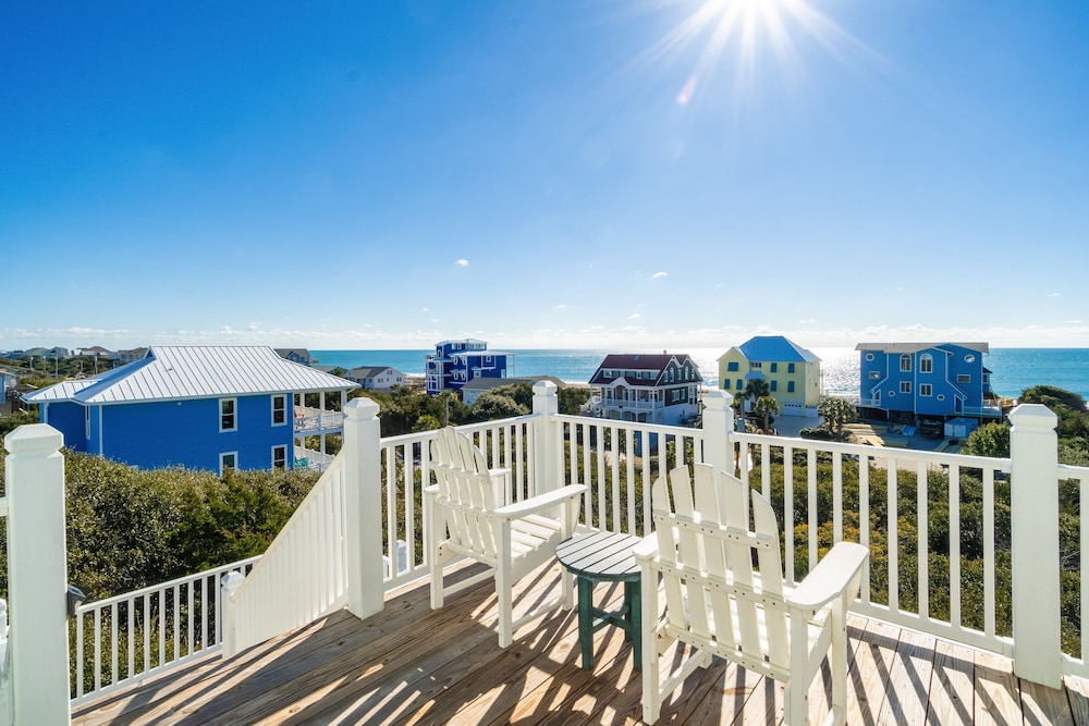 Coastal Vista Walk to Emerald Isle Beach — hotel in Emerald Isle