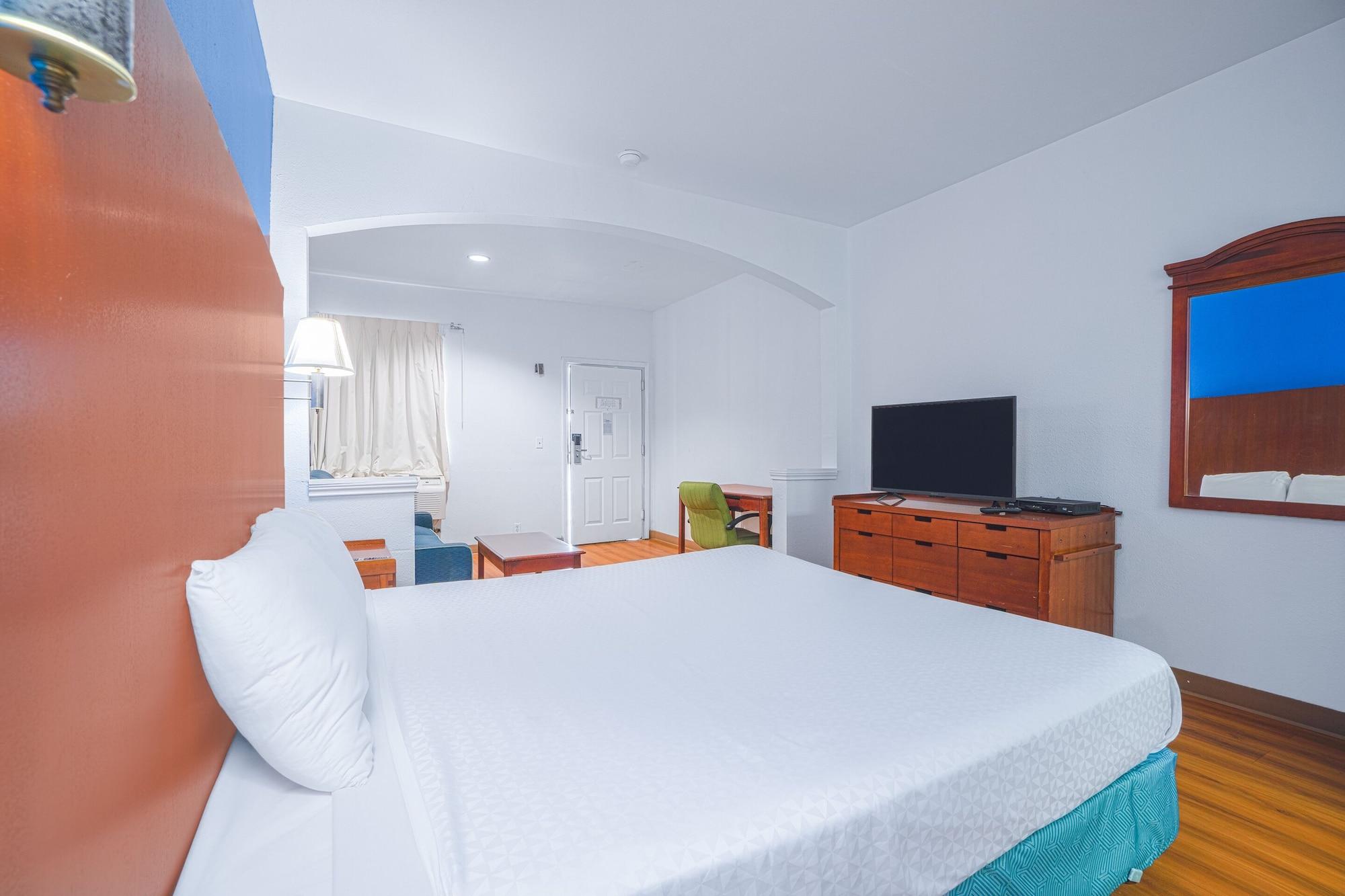 Motel 6 Galveston Seawall - photo 28